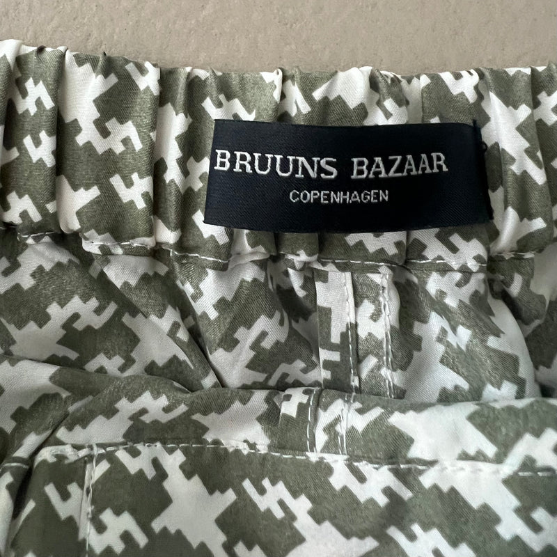 BRUUNS BAZAAR Seidenshorts