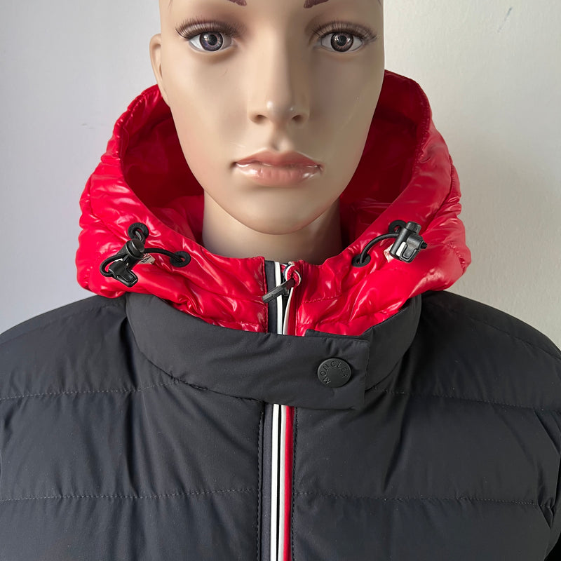 neue MONCLER Skijacke